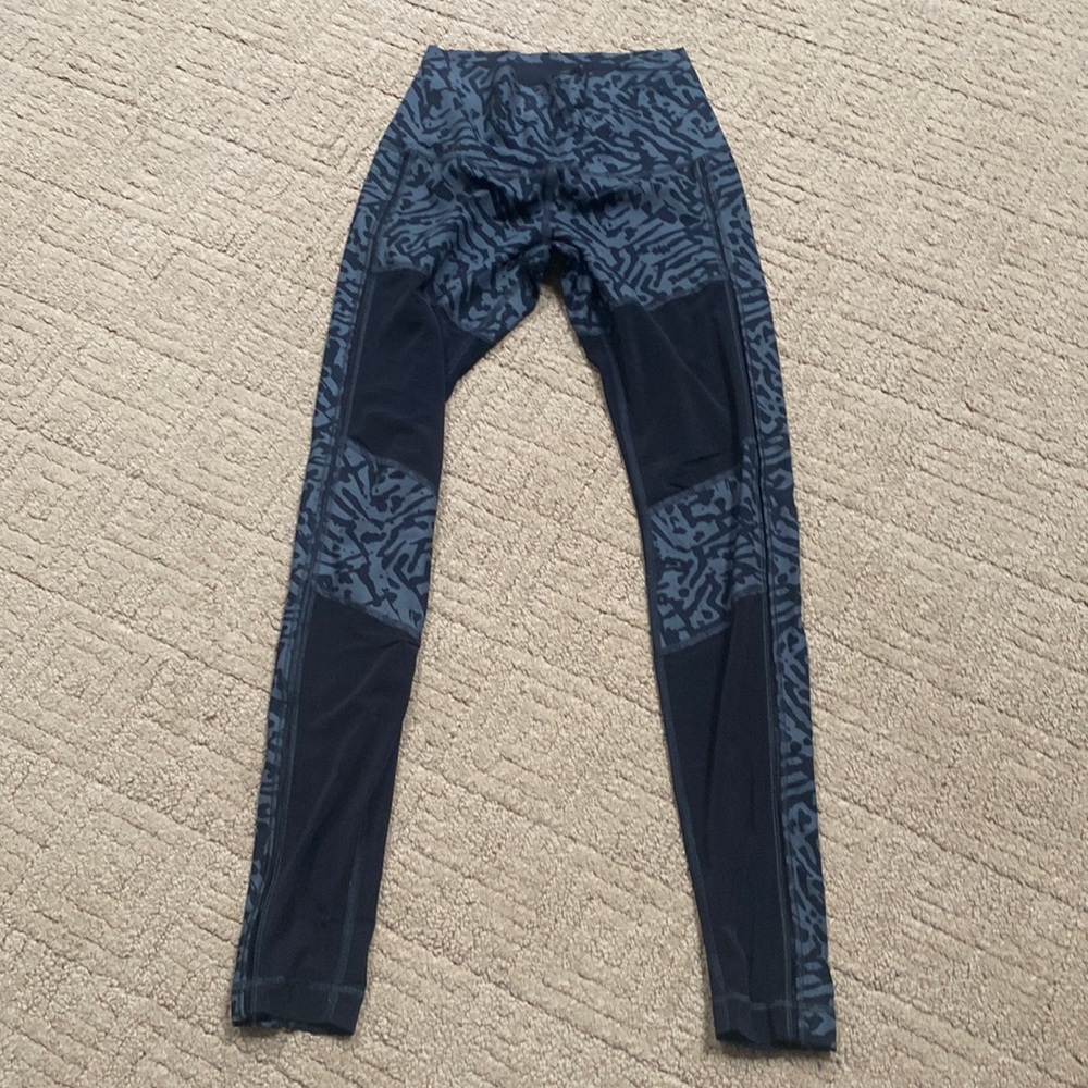 RARE animal print Lululemon leggings